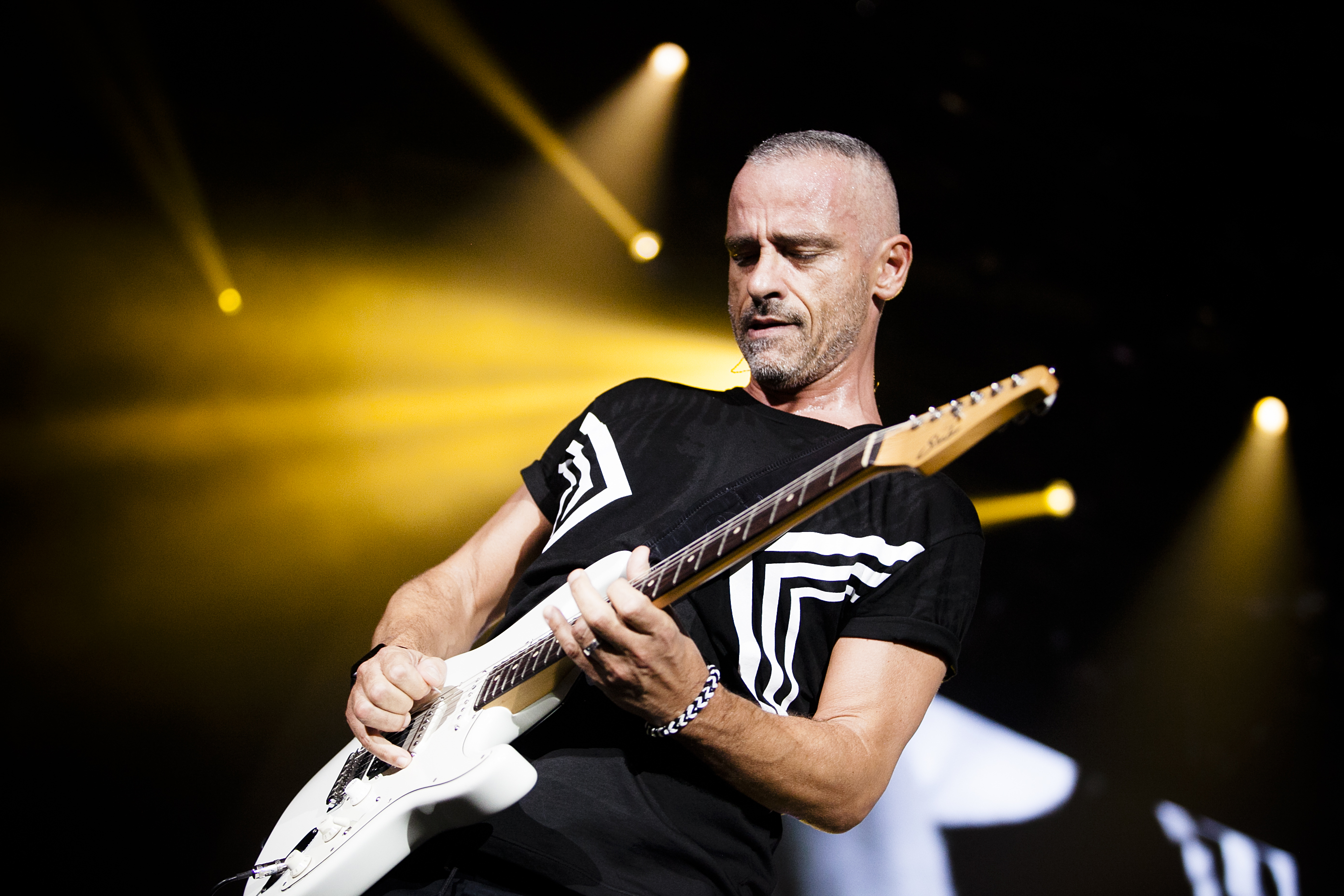 EROS RAMAZZOTTI festa di fine tour a Milano con Elio, Emma e Max