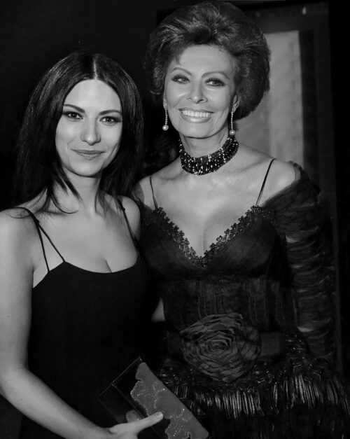 Io sì (Seen): Laura Pausini, Sophia Loren e gli Oscar